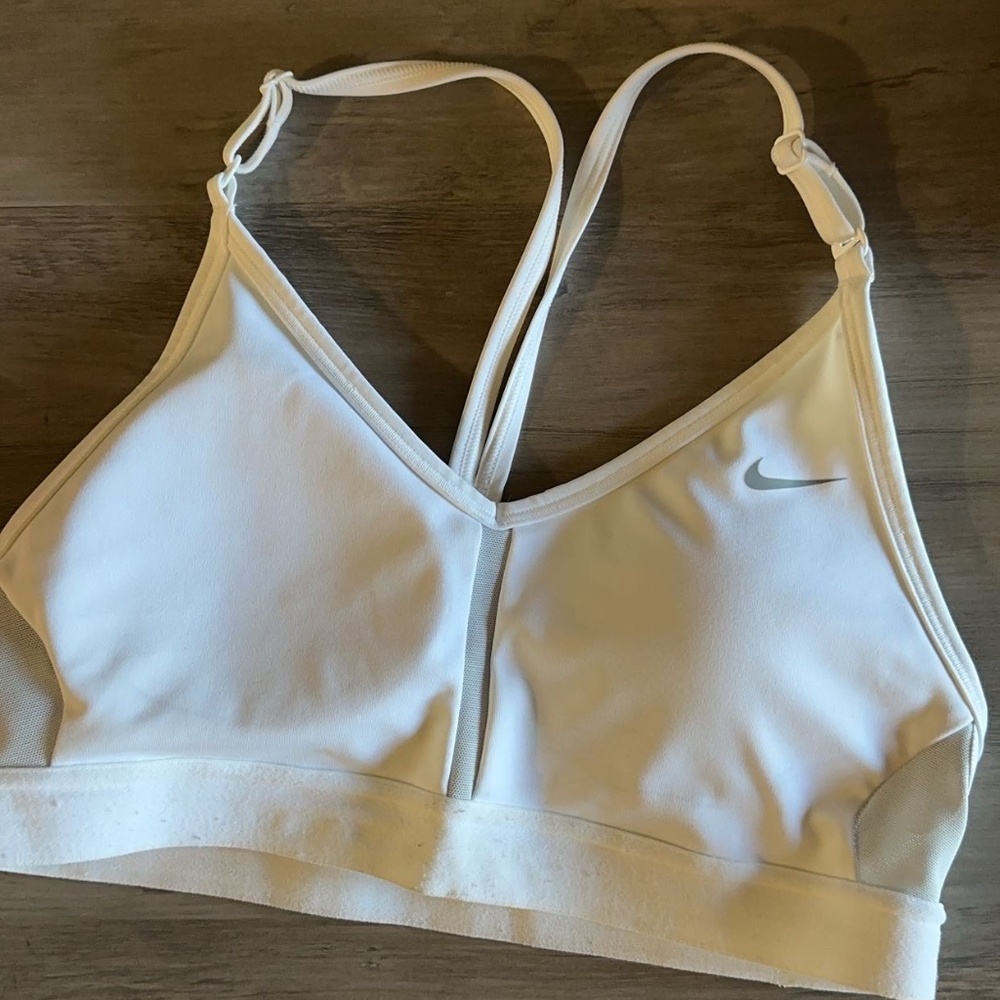 Women’s Nike Dri-FIT Indy Sports Bra